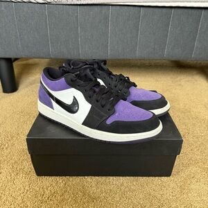 Nike Jordan 1 Low Court Purple 10.5